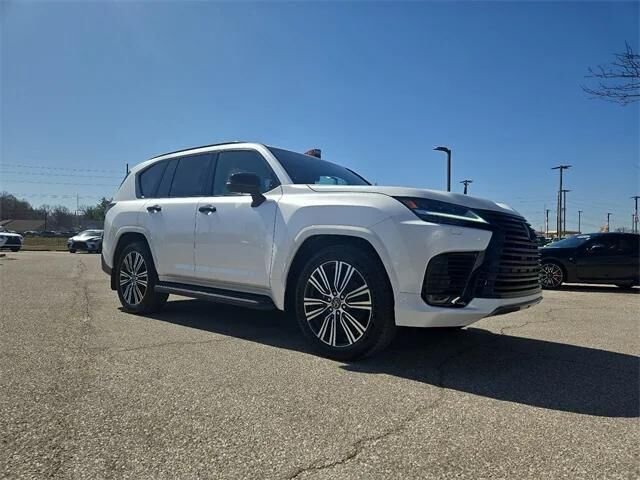 LEXUS