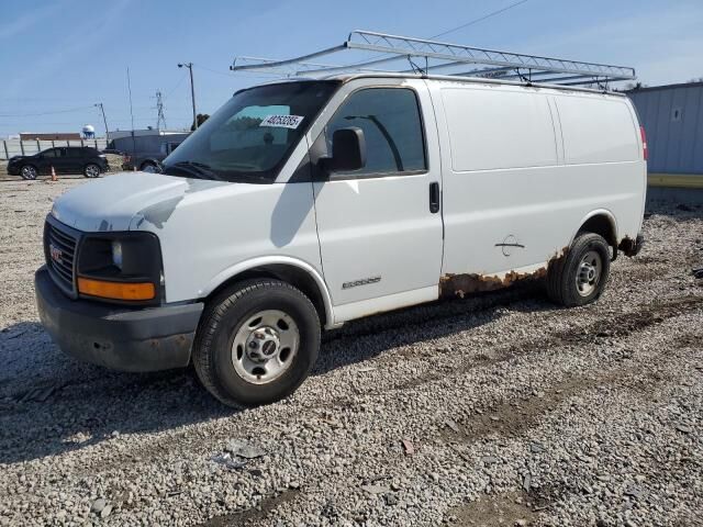 GMC Savana