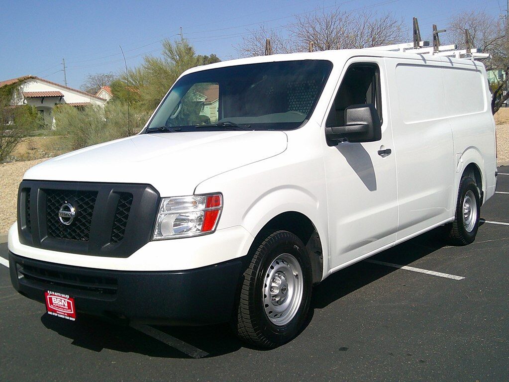 Nissan NV
