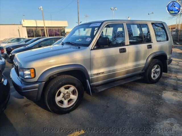 Isuzu Trooper
