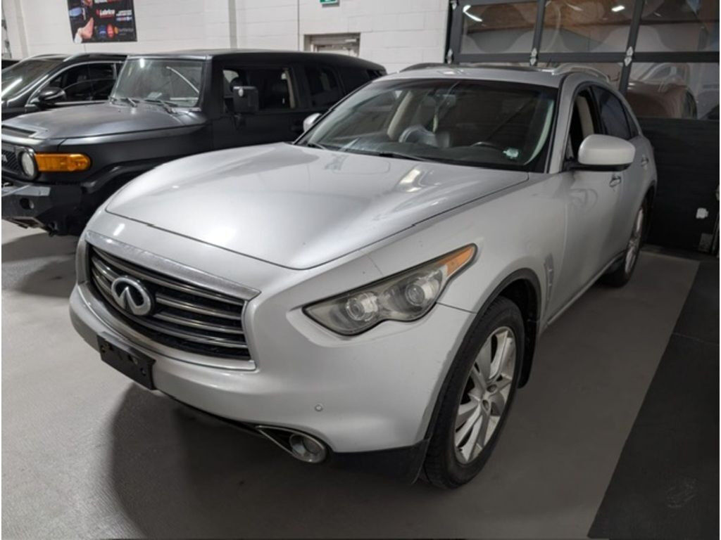 Infiniti FX35