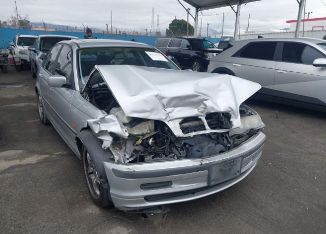 BMW 323i
