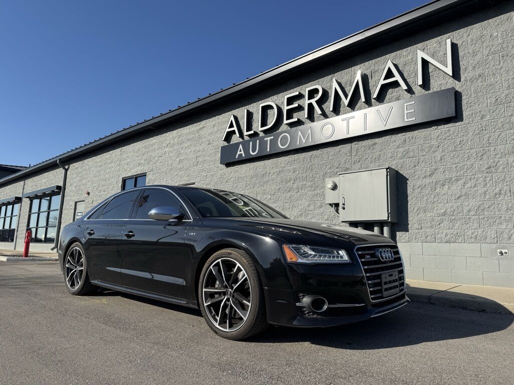 Audi S8