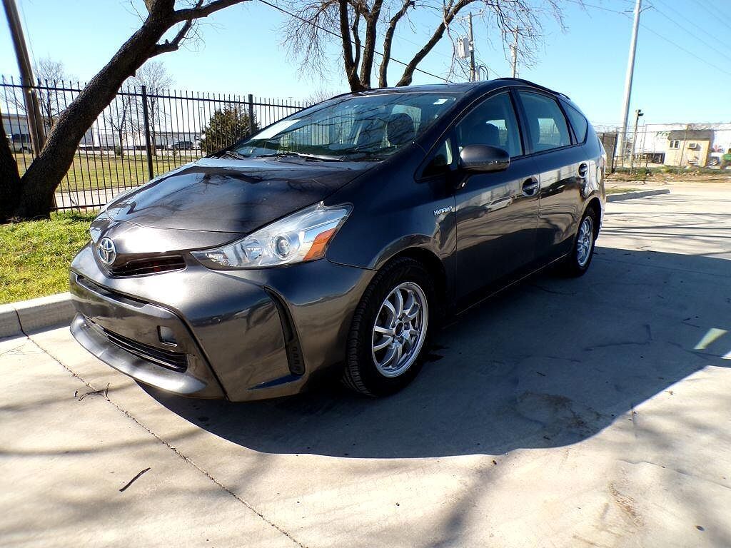 Toyota Prius V