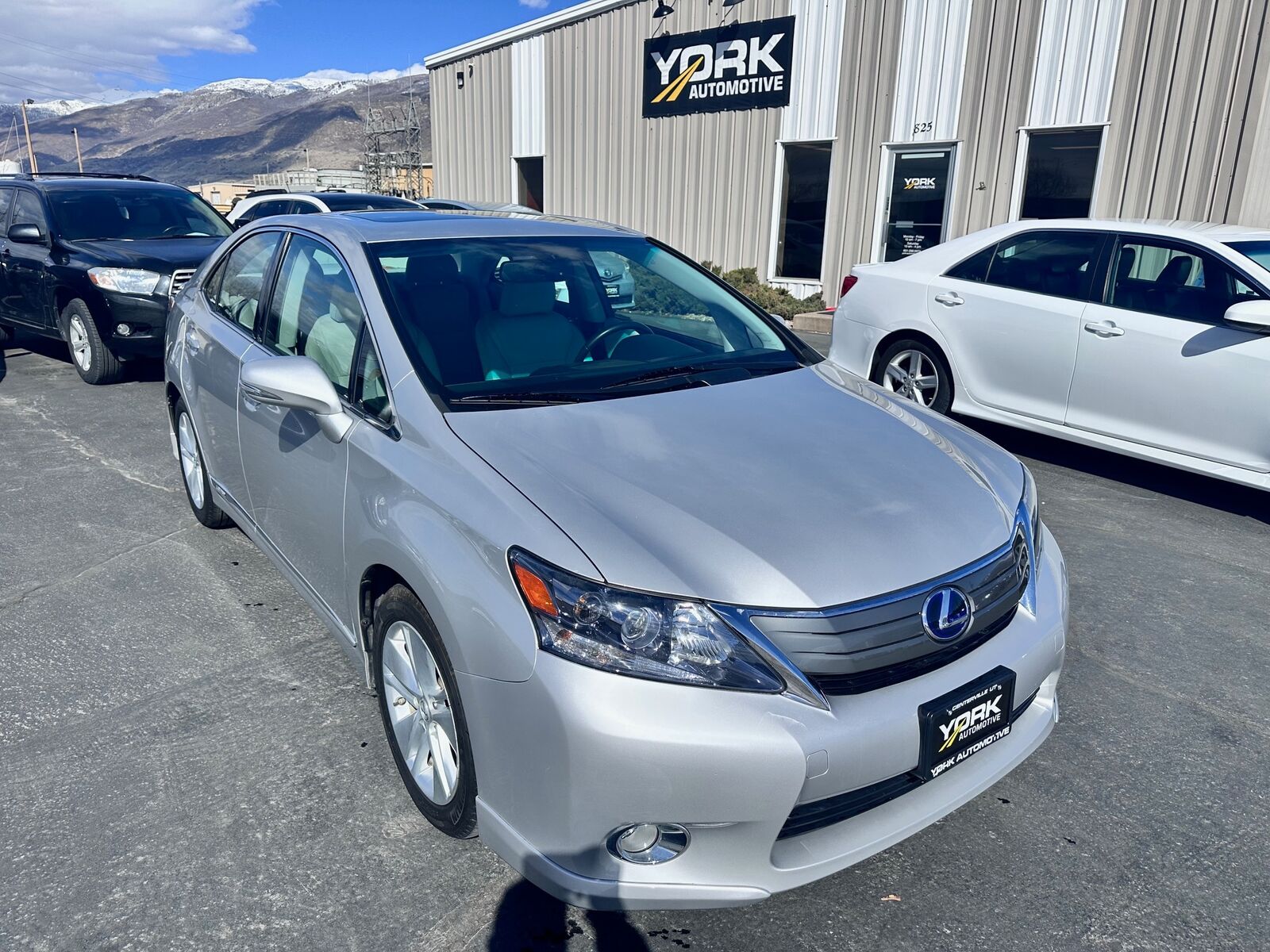 Lexus HS