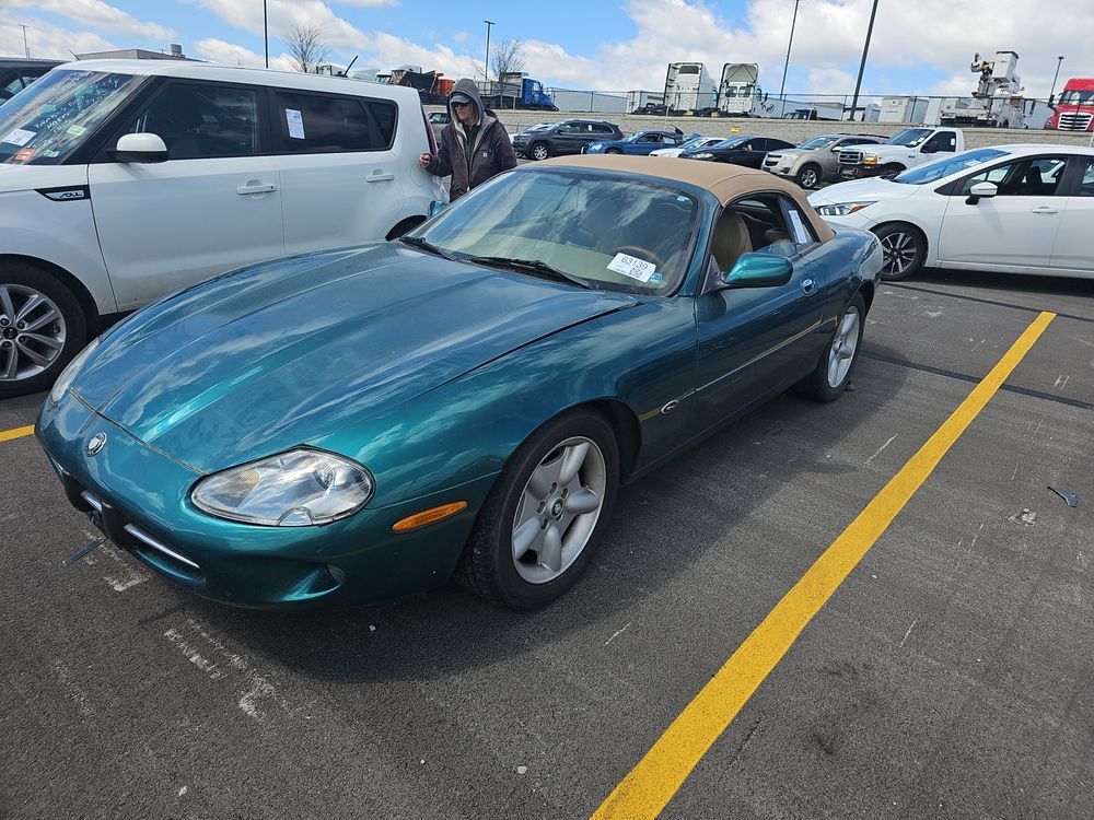 Jaguar XK8