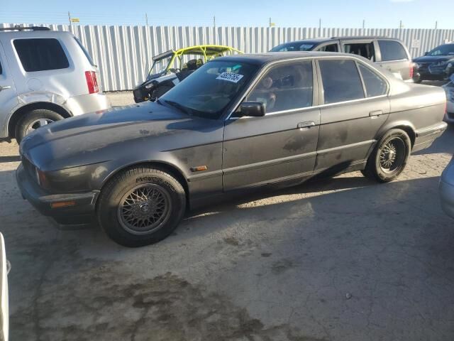 BMW 530i