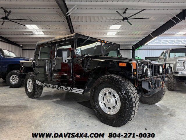 HUMMER H1