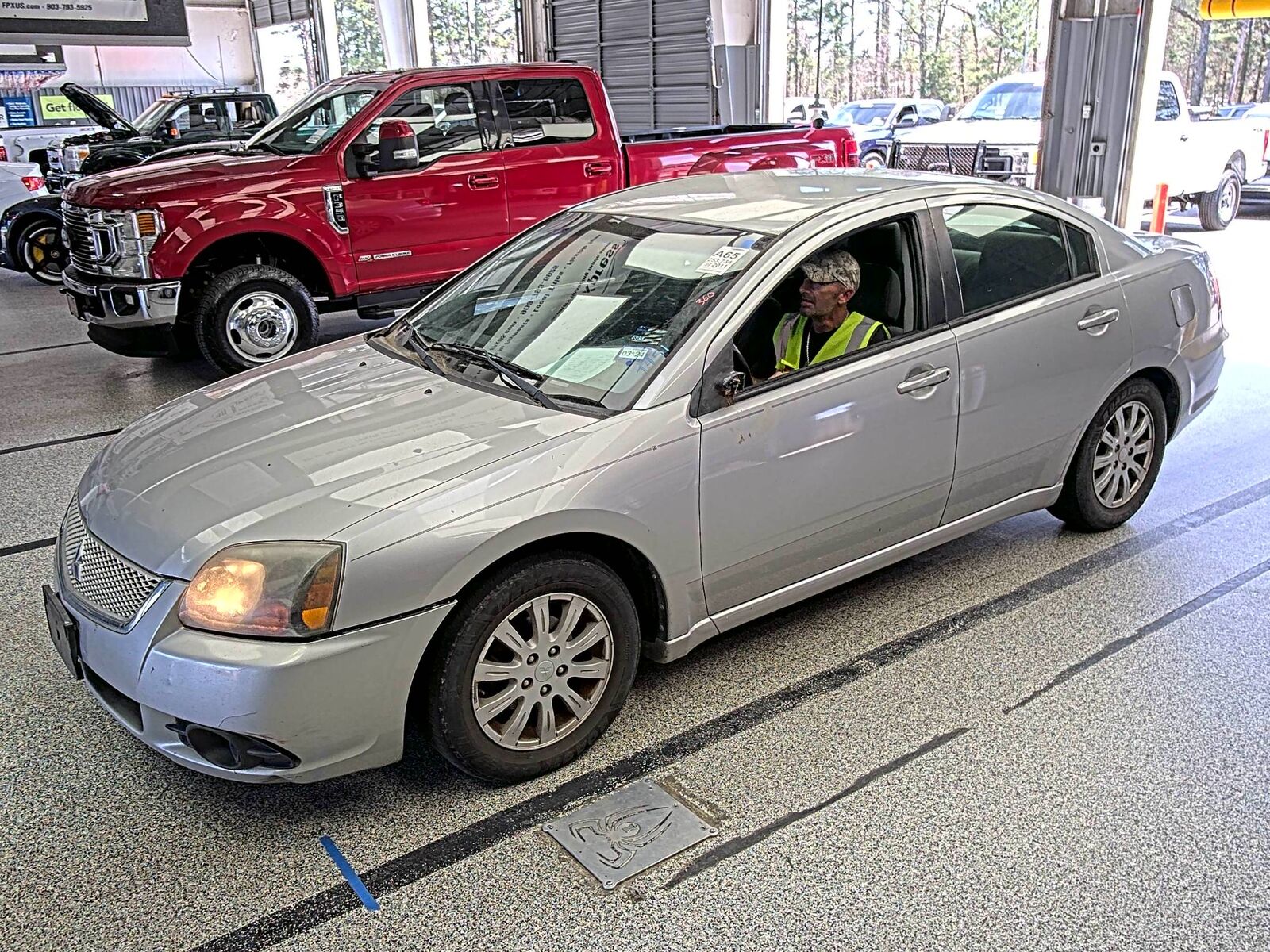 Mitsubishi Galant