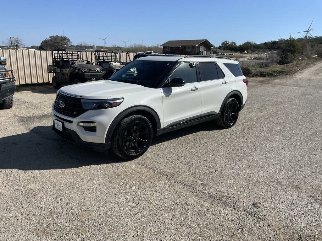 2021 FORD Explorer