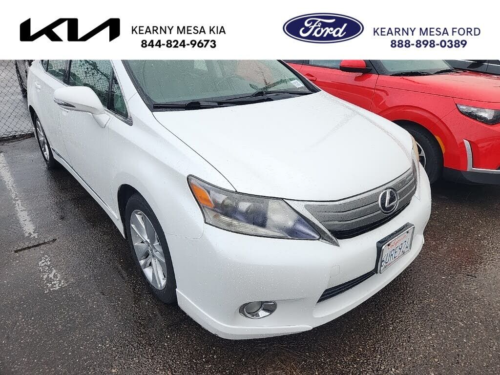Lexus HS