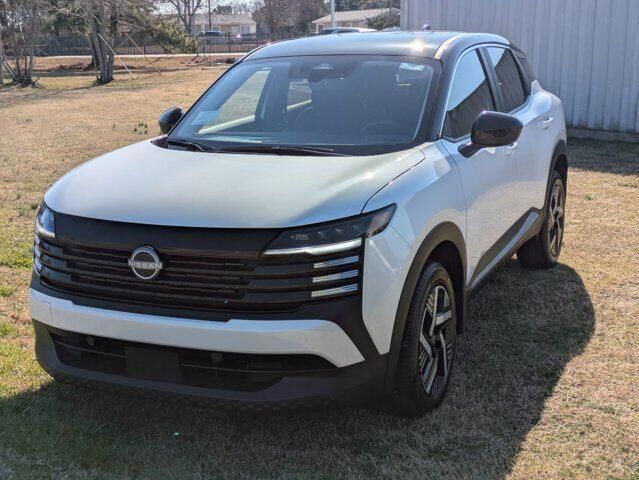 2025 NISSAN Kicks