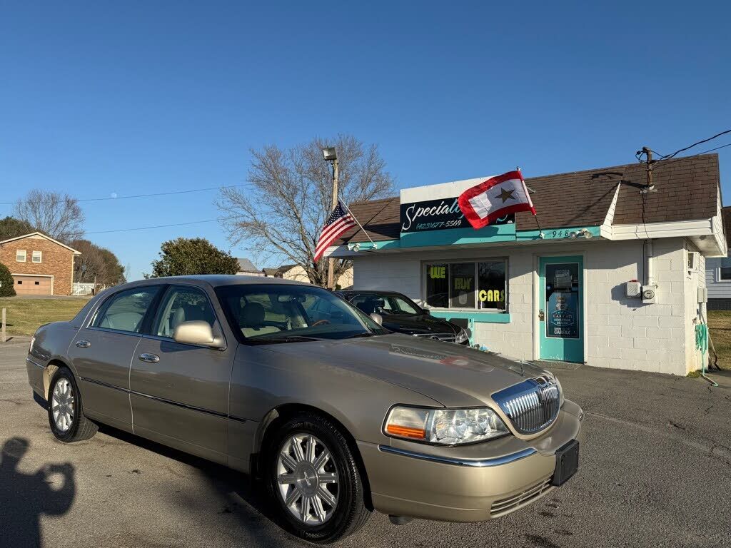 Lincoln Town Car