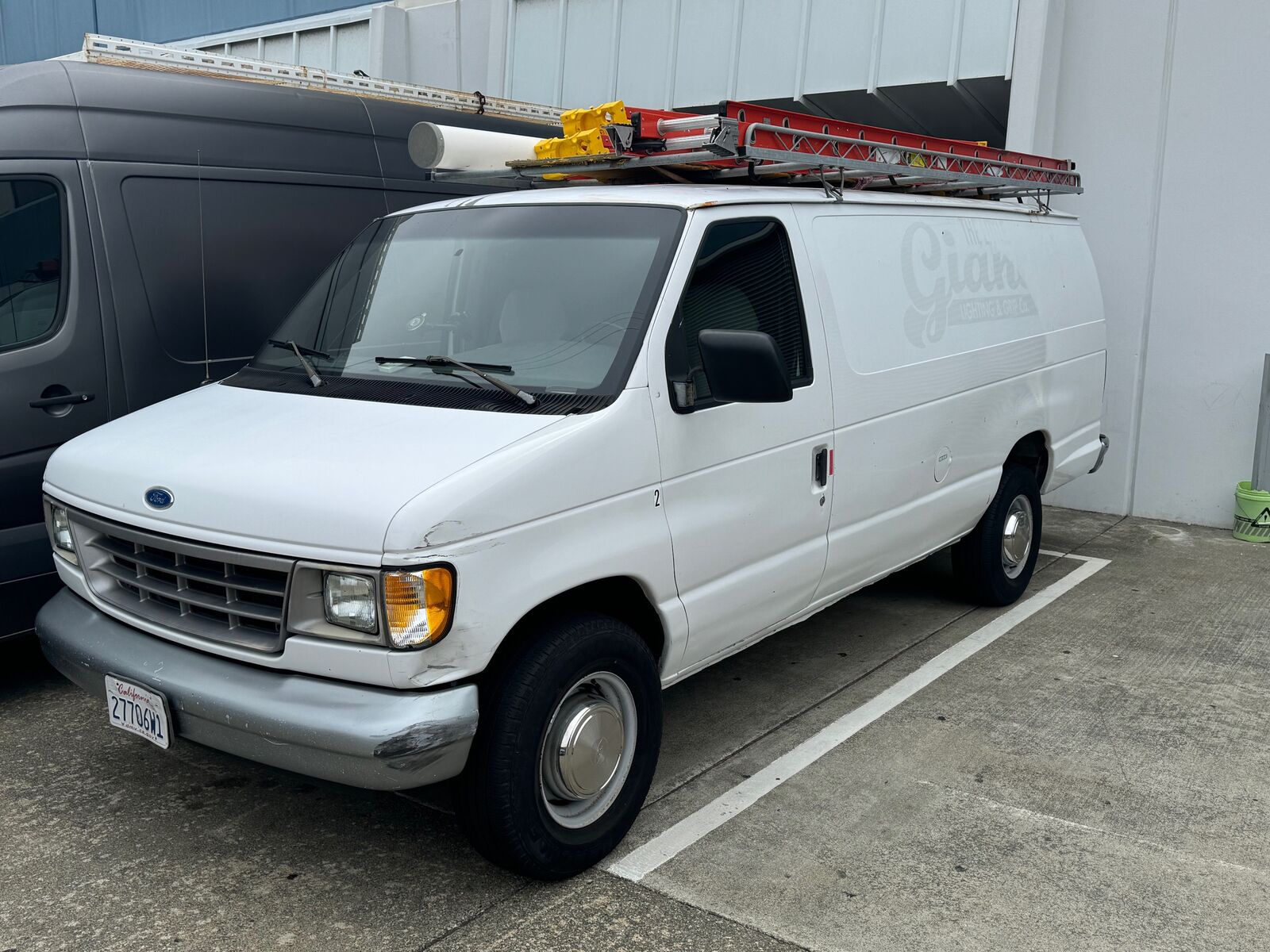Ford E-350