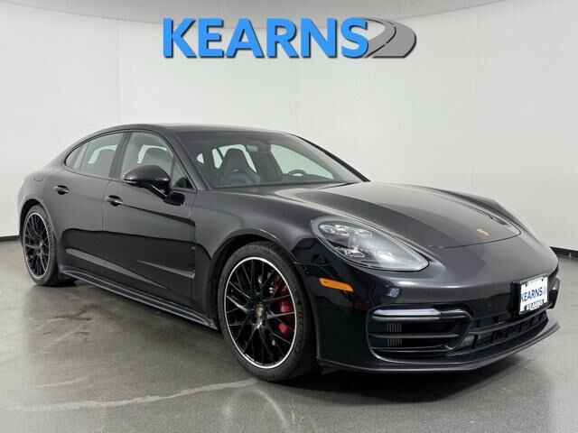2021 PORSCHE Panamera