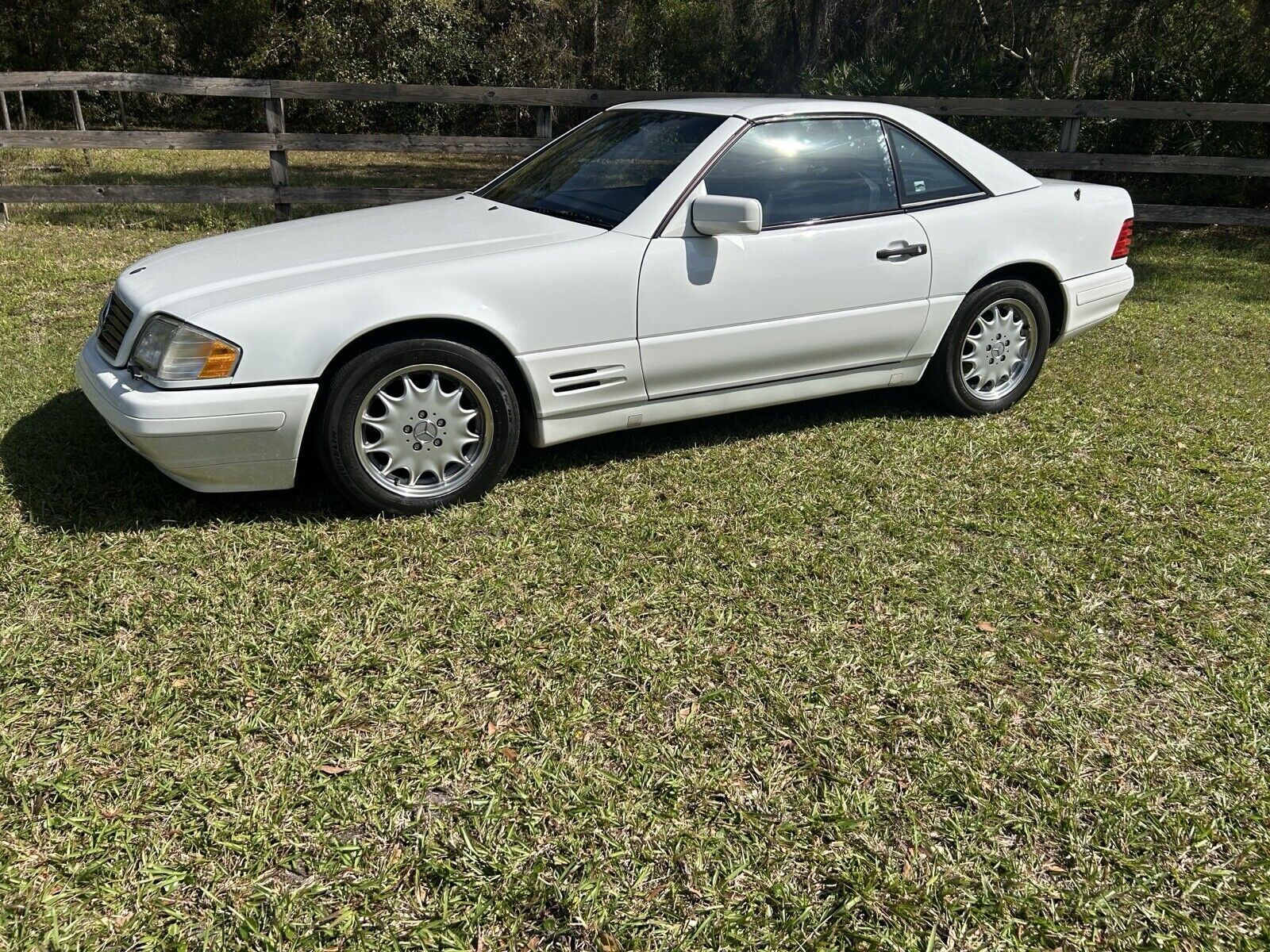 Mercedes-Benz SL-Class