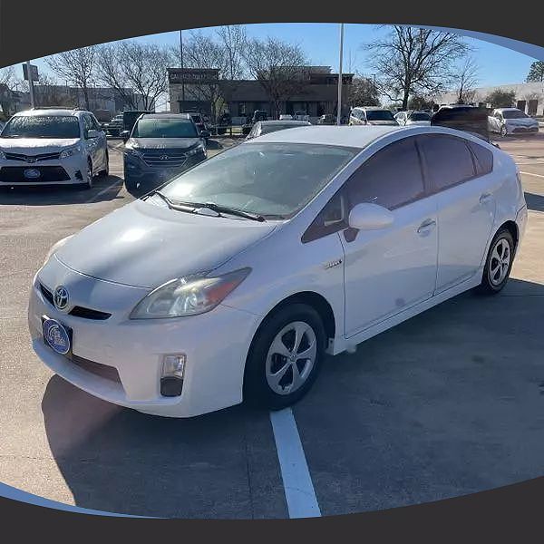 2011 TOYOTA PRIUS
