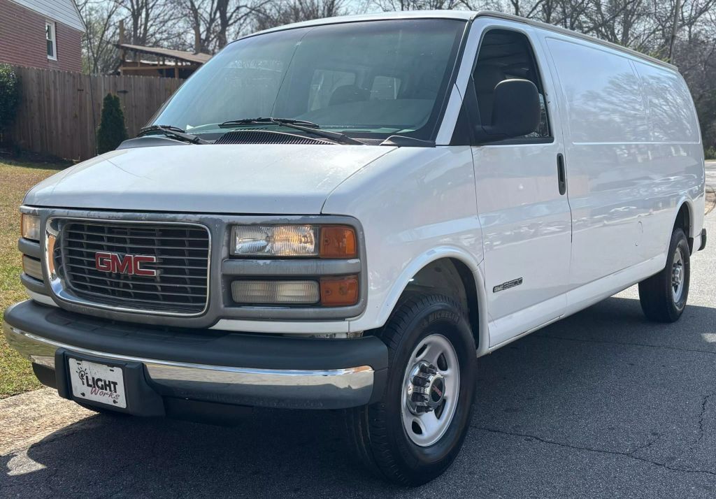 GMC Savana