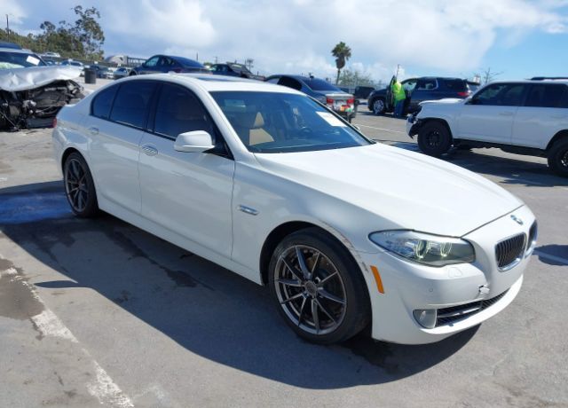 BMW 528i