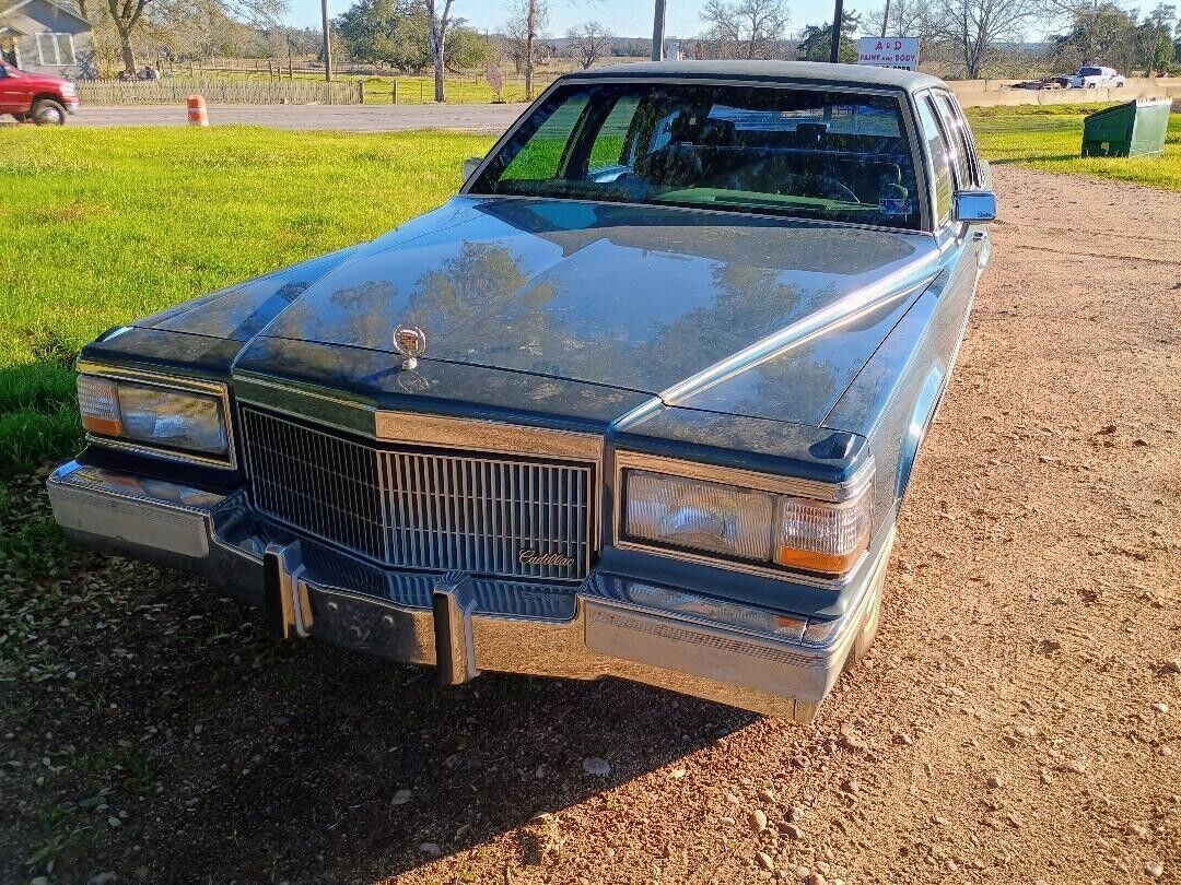 Cadillac Brougham
