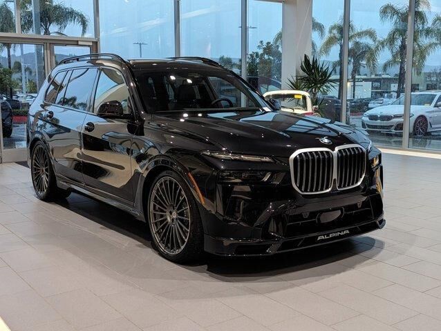 2025 BMW X7