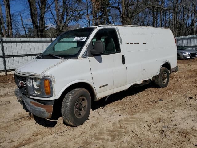 GMC Savana