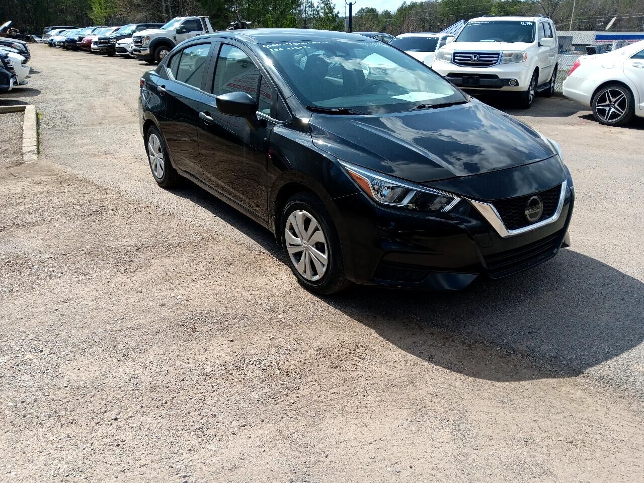 2020 NISSAN Versa