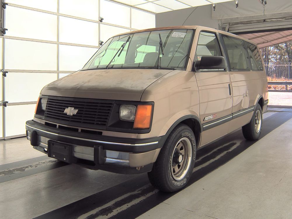 Chevrolet Astro Van
