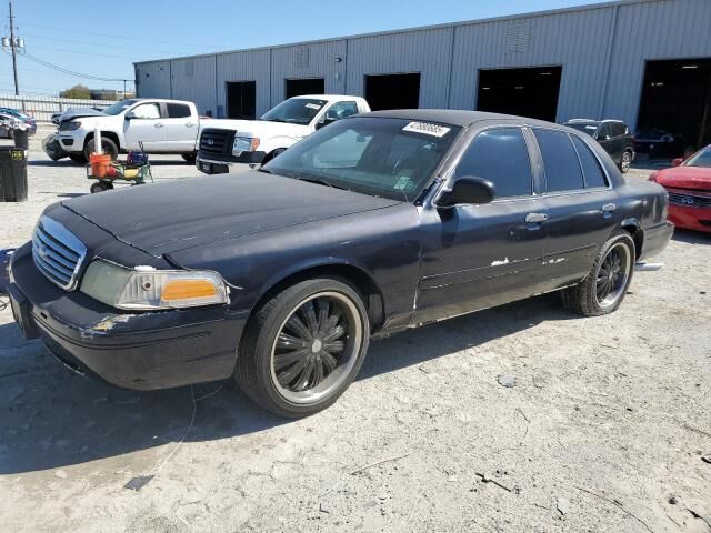 Ford Crown Victoria