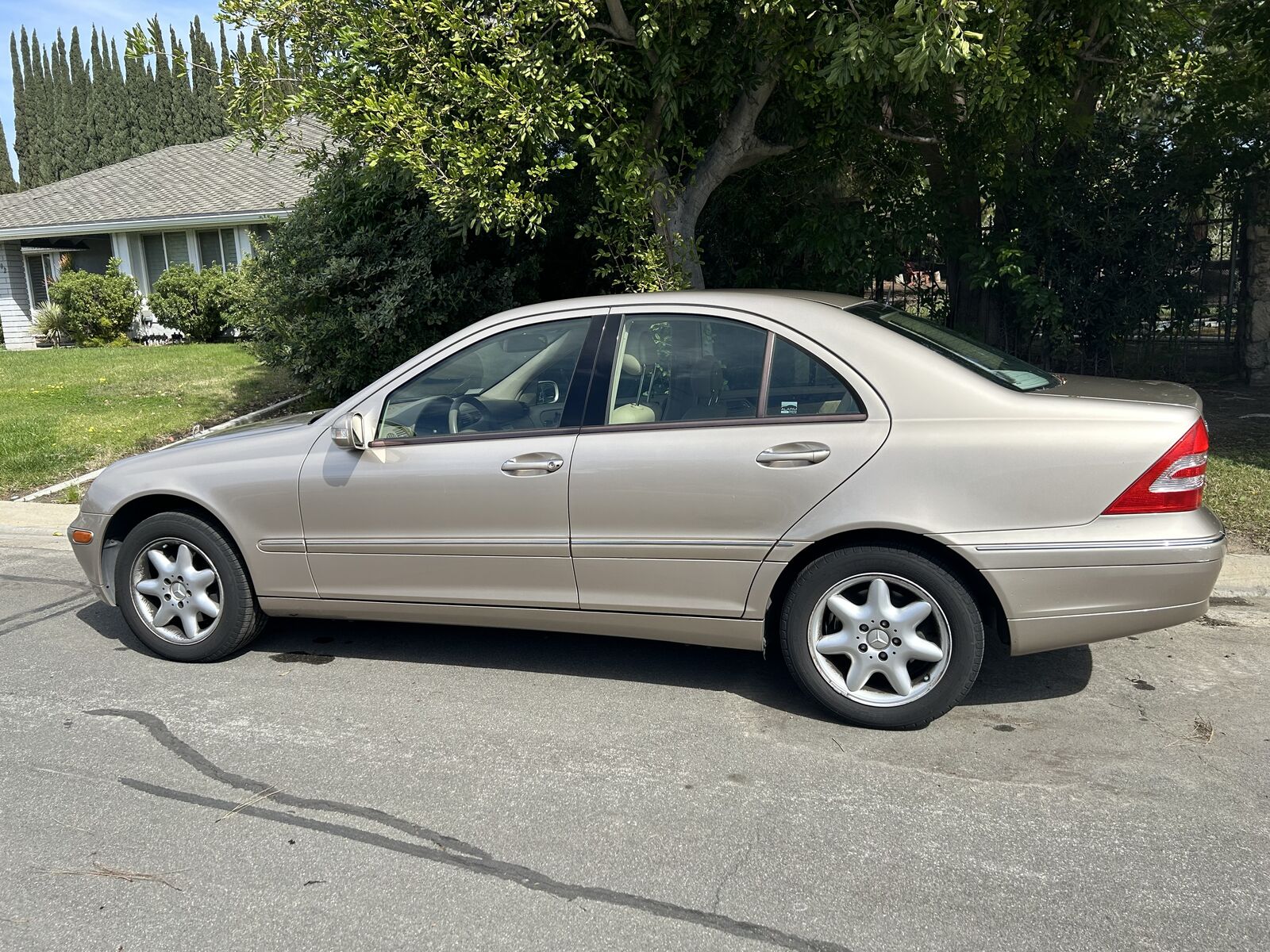 Mercedes-Benz C-Class