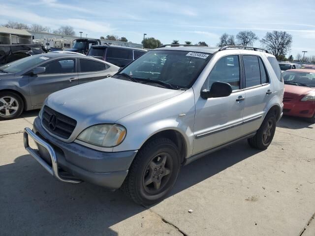 Mercedes-Benz M-Class