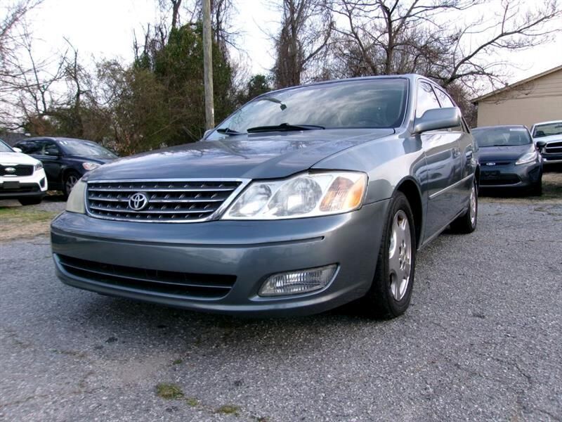 2003 TOYOTA Avalon