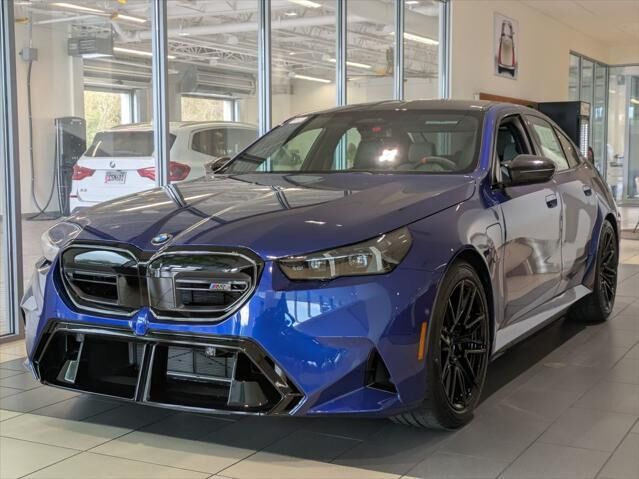 2025 BMW M5
