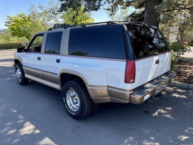 GMC Suburban
