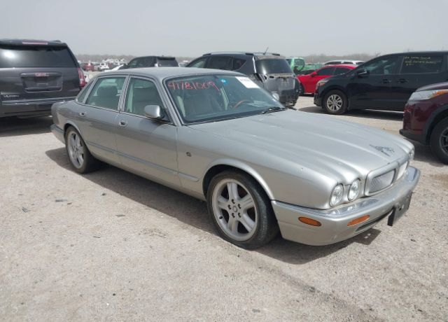 Jaguar XJR