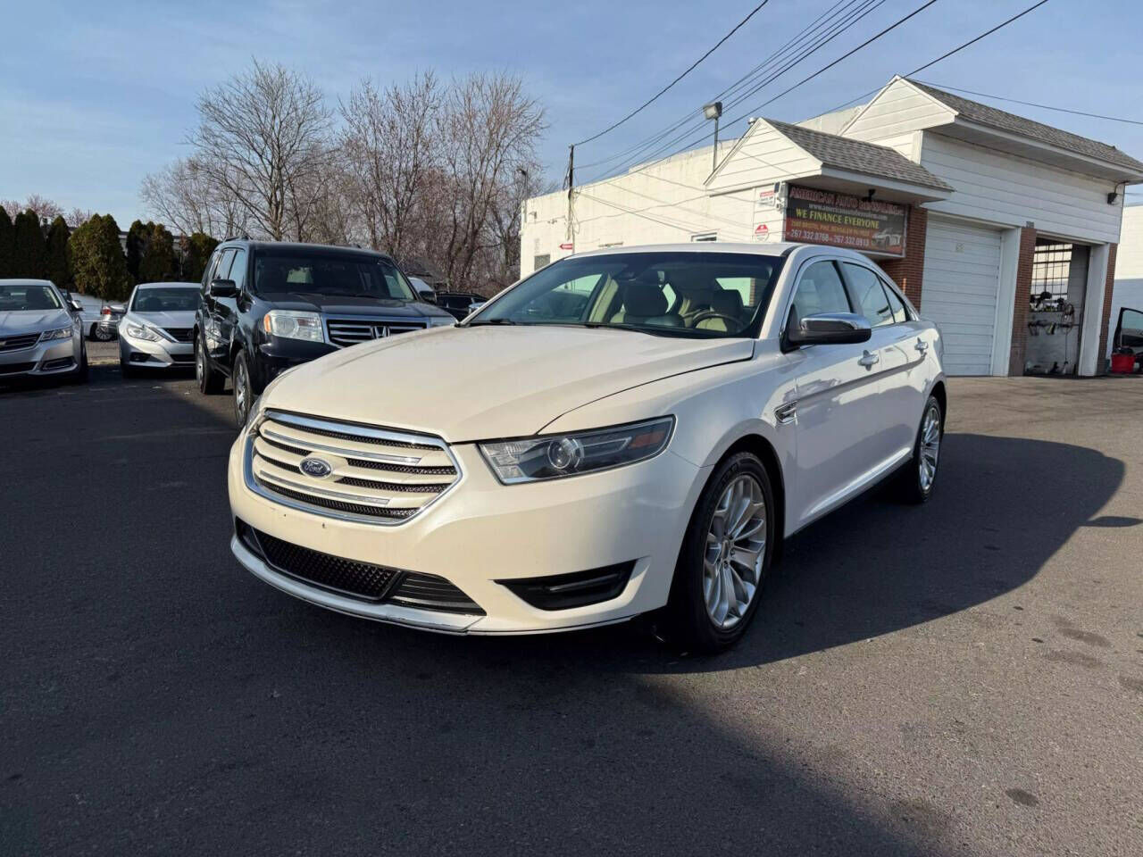 2017 FORD Taurus