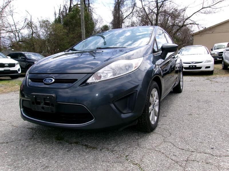 2011 FORD Fiesta