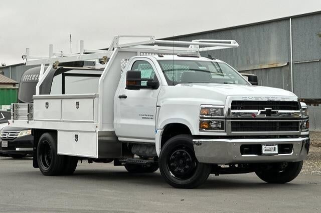 2023 GMC Silverado Medium Duty