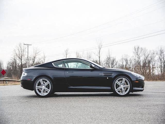 Aston Martin DB9
