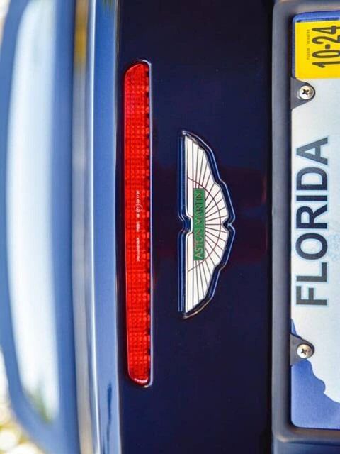 Aston Martin DB9
