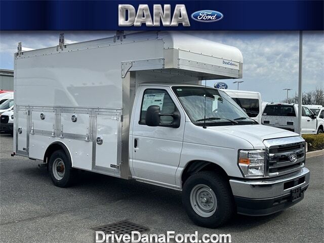 2026 FORD E-350