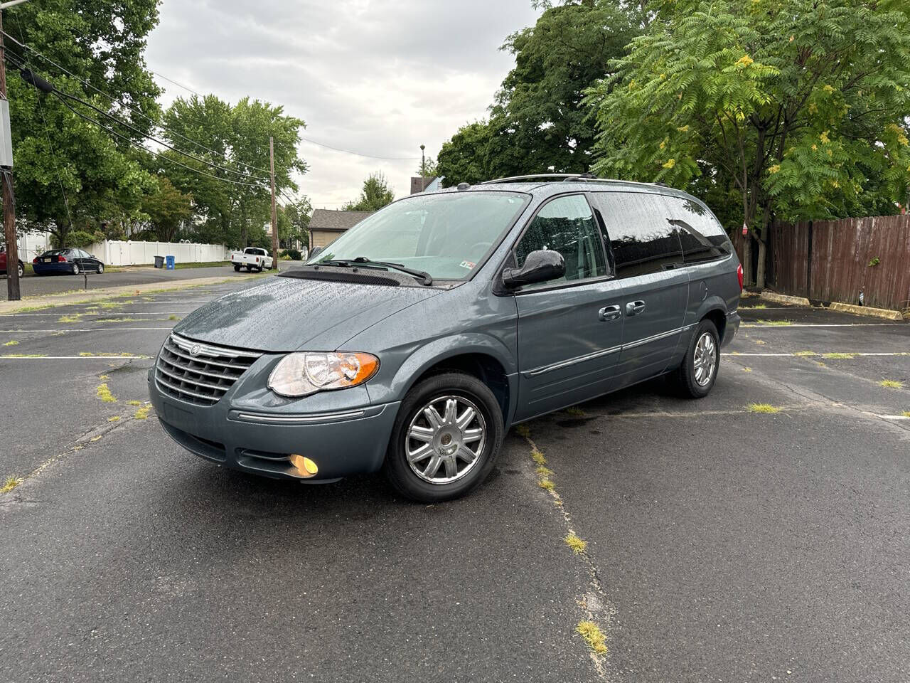 2005 CHRYSLER Town and Country