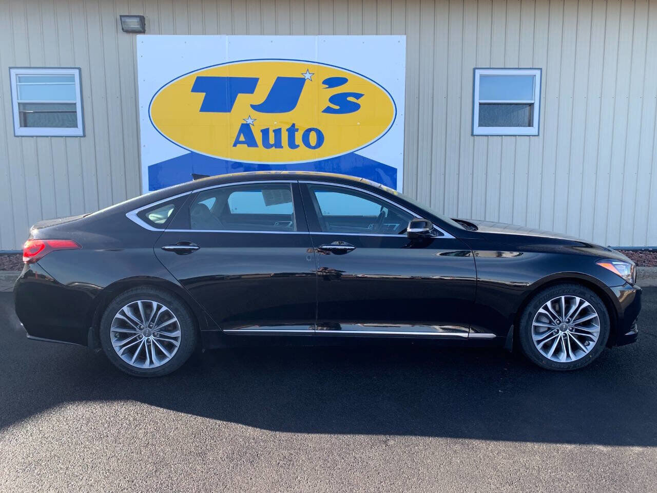 Hyundai Genesis