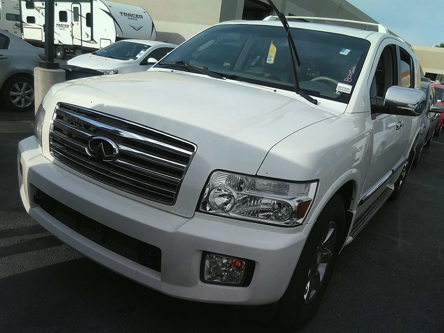 Infiniti QX56