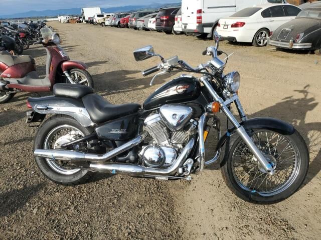Honda VT600CD (SHADOW VLX DELUXE)