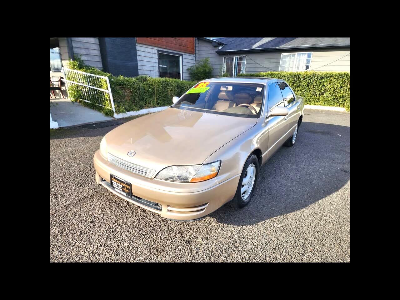 Lexus ES