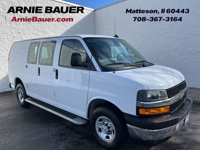 2023 CHEVROLET Express