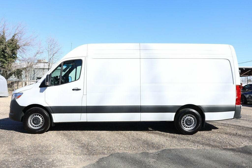 2024 Mercedes-Benz Sprinter
