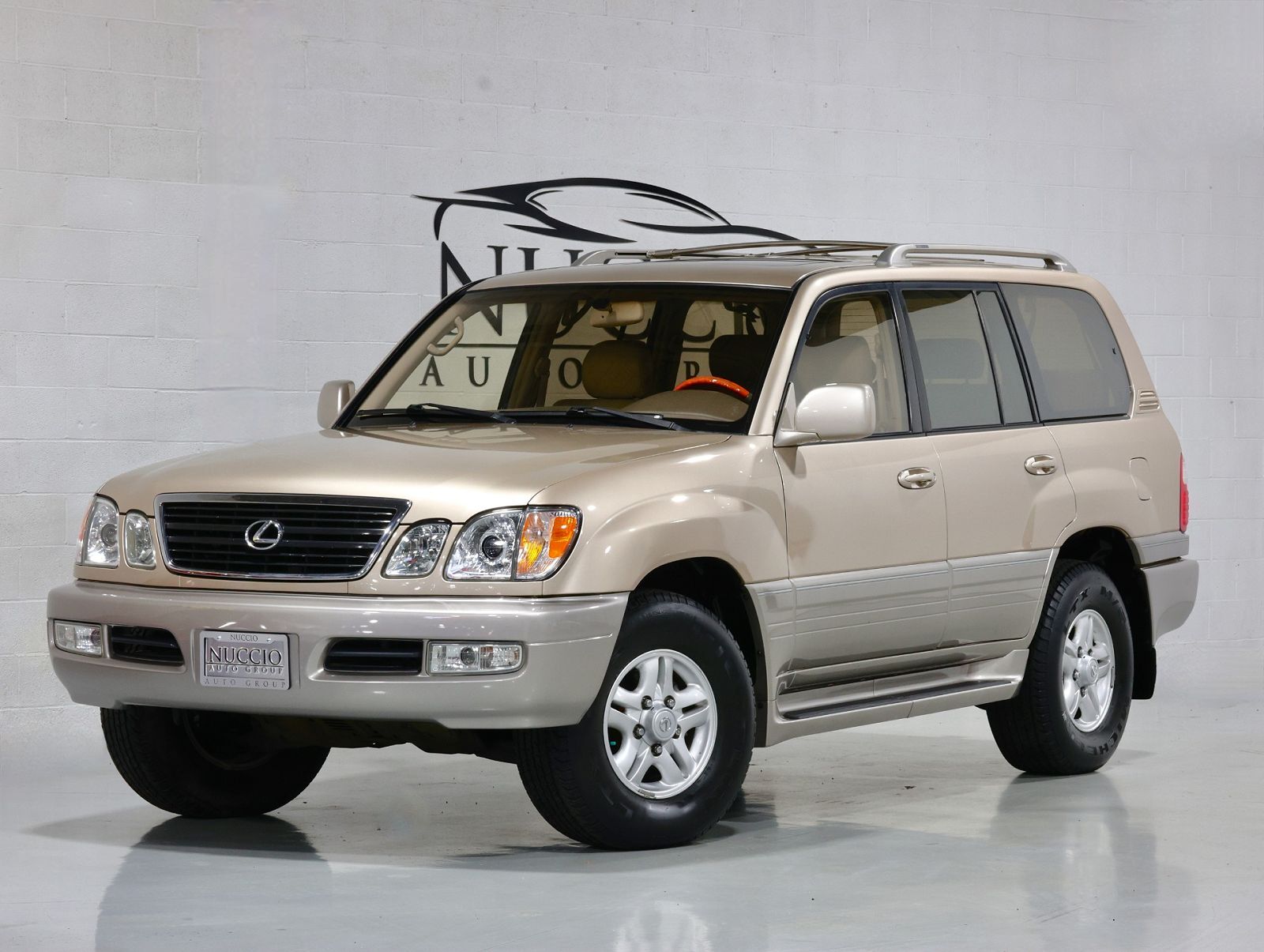 Lexus LX