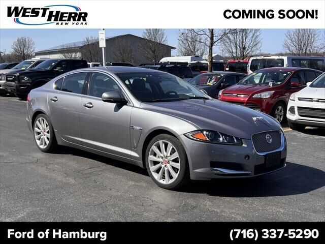 Jaguar XF